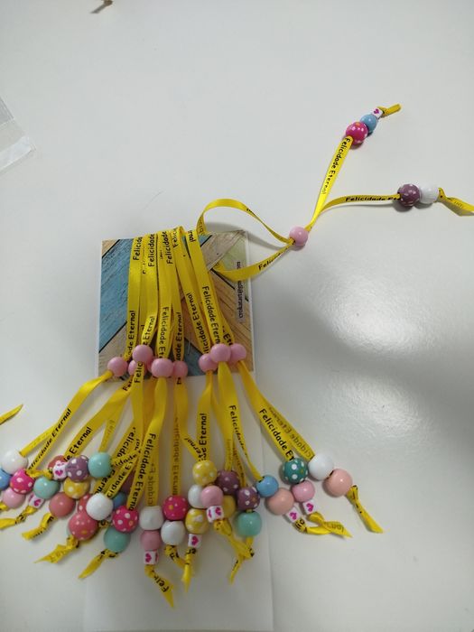 Pulseiras lindas  Congresso internacional Artesanato