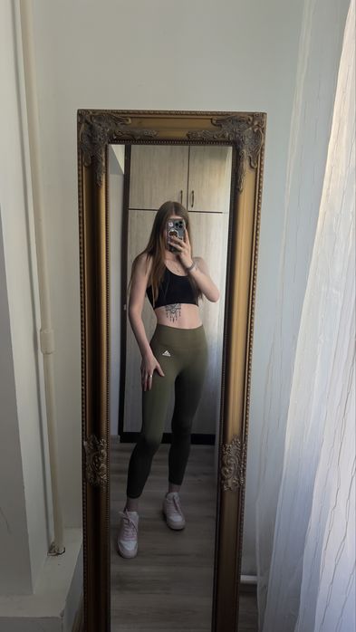 Легінси від adidas