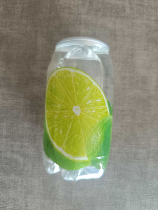 Latas e garrafas para coleção