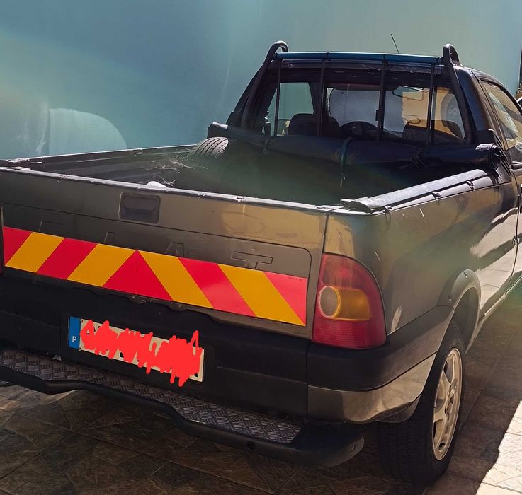 Carrinha Fiat Strada