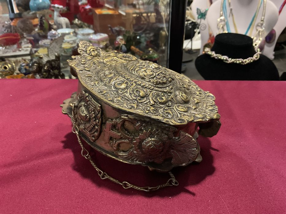 Flask em Bráss Rússia ornamate de coleção 17x12 cm