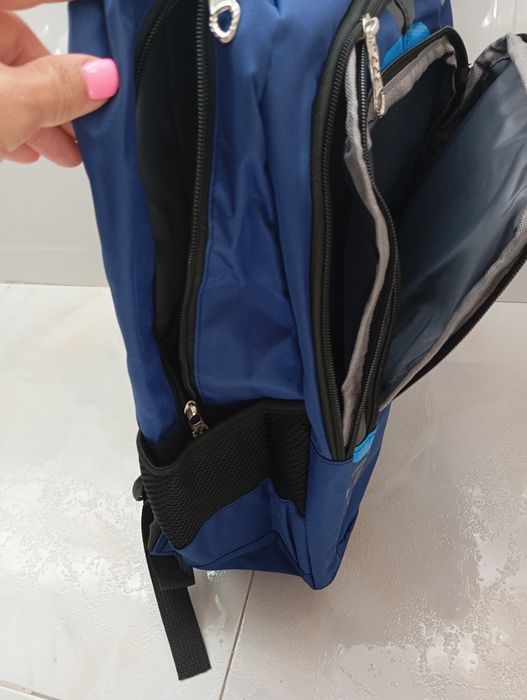Mochila escolar nova