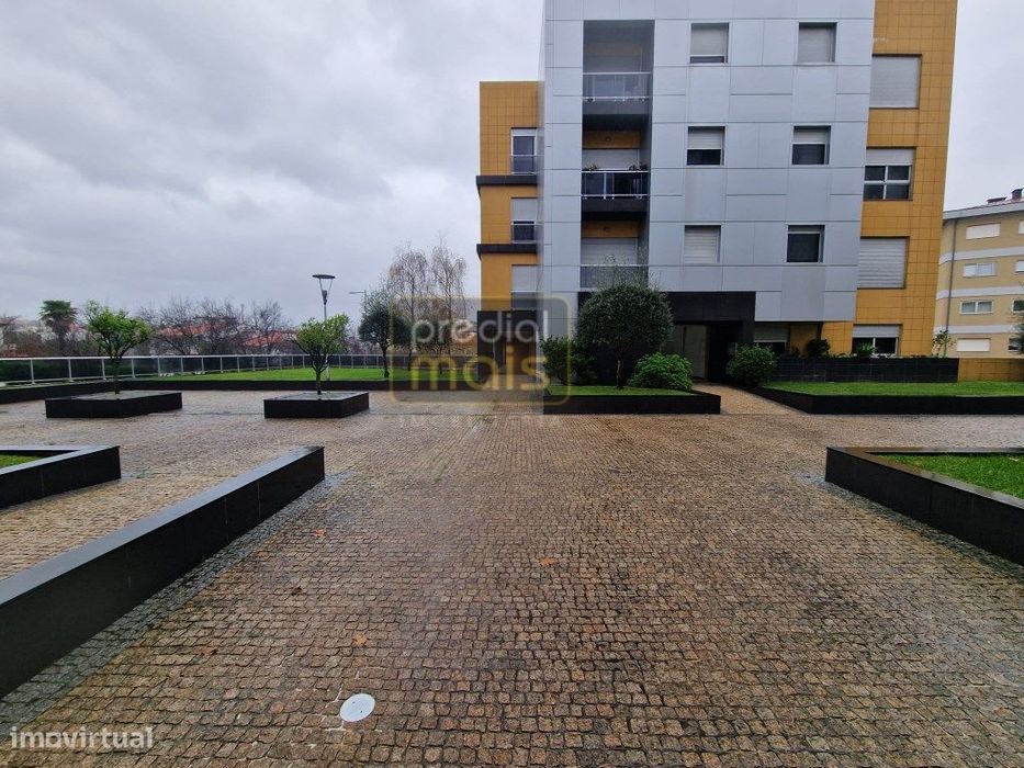 Apartamento T2 Novo C/ Novo - Centro