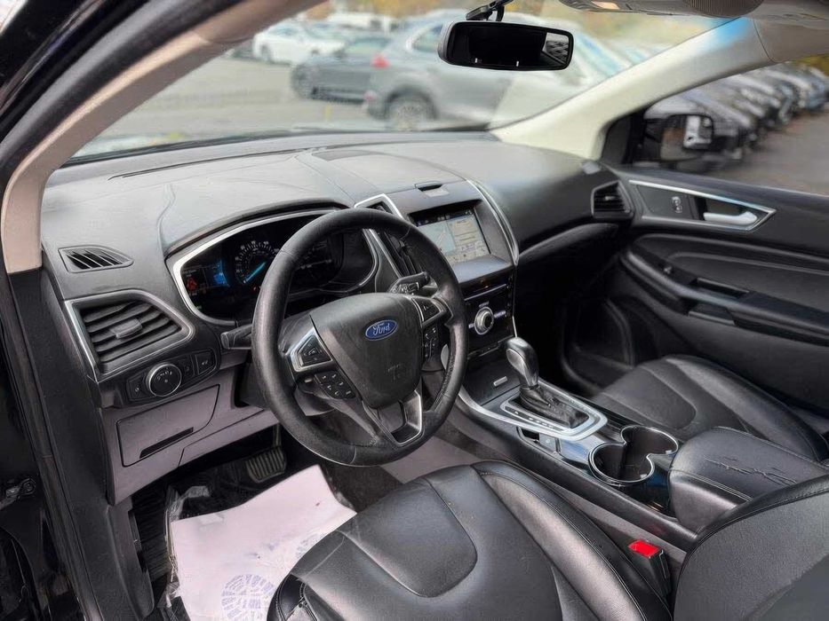 Ford Edge Titanium      2019