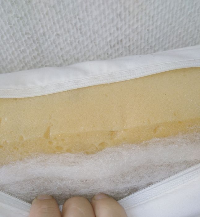 Продам дитячий матрас в кроватку