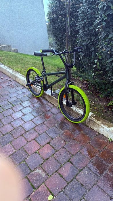 Bmx praticamente nova