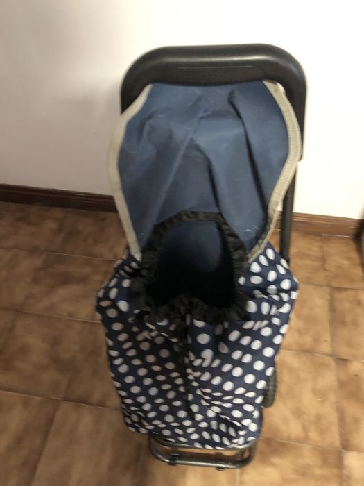 Carro para transporte das compras
