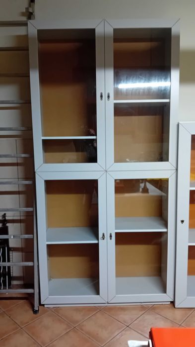 Vitrinas em melamina