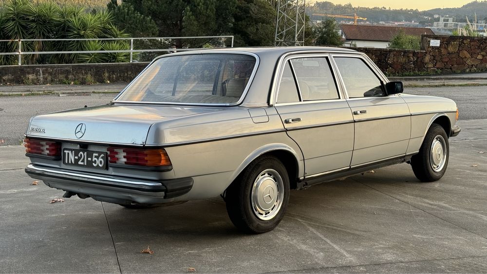 Mercedes Benz 240D