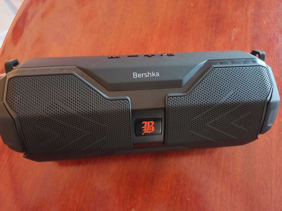 Bershka Music Speaker~- coluna de som portátil Bluetooth