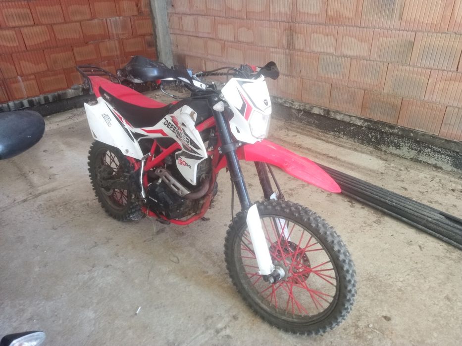 Cross Enduro 150 cc Defender