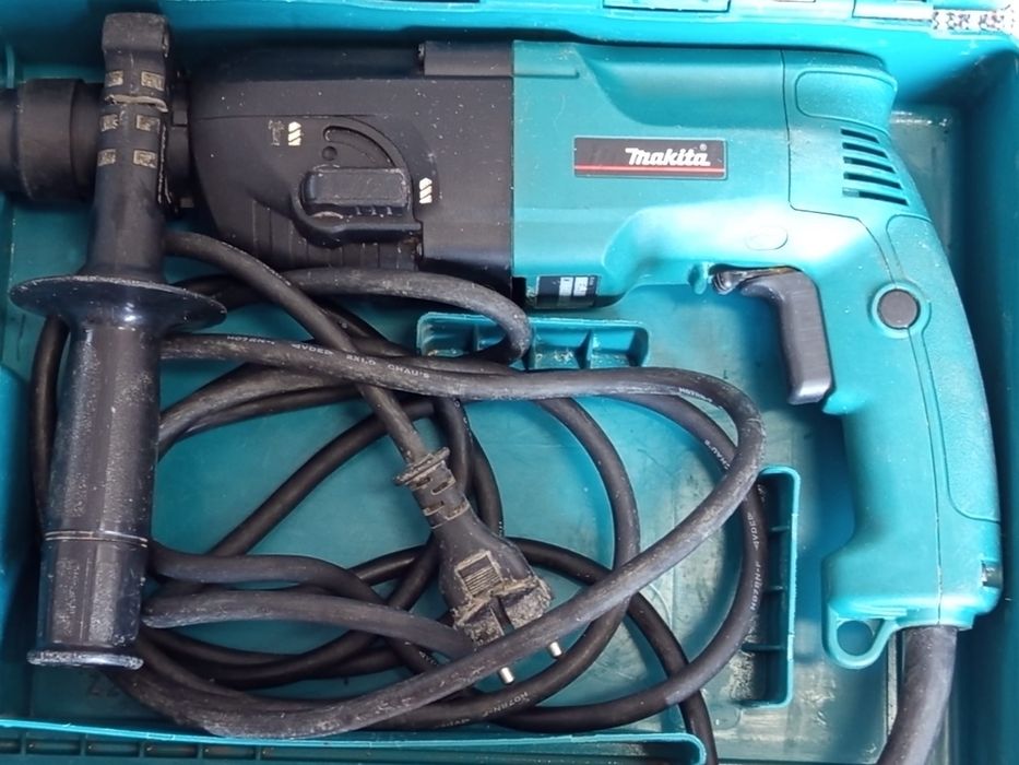Martelo perfurador Makita sds plus