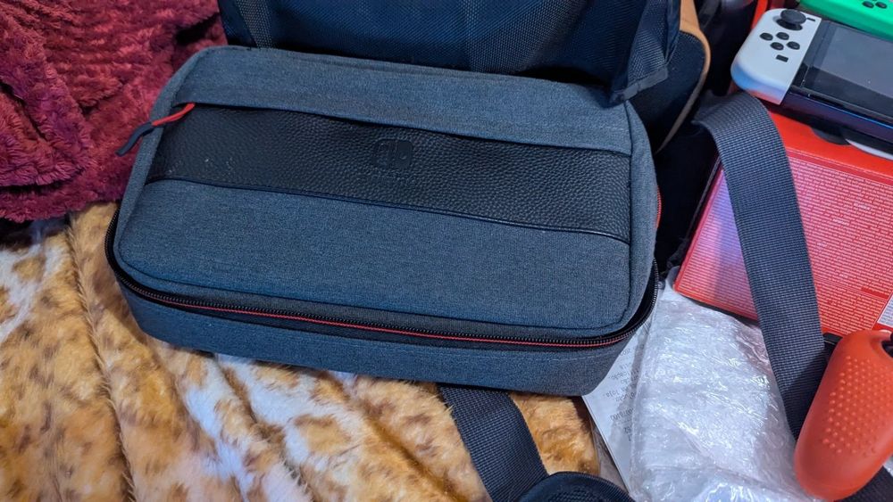 Switch oled com sd 128gb +extras