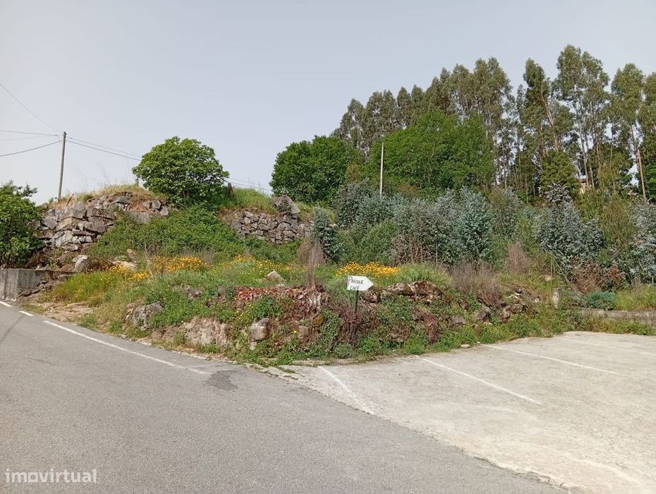 Terreno urbano com acesso pavimentado em Boelhe — Boelhe, Porto