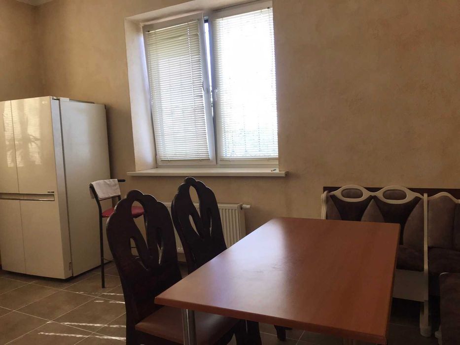 Оренда будинку можна для сім'ї під офіс Генератор