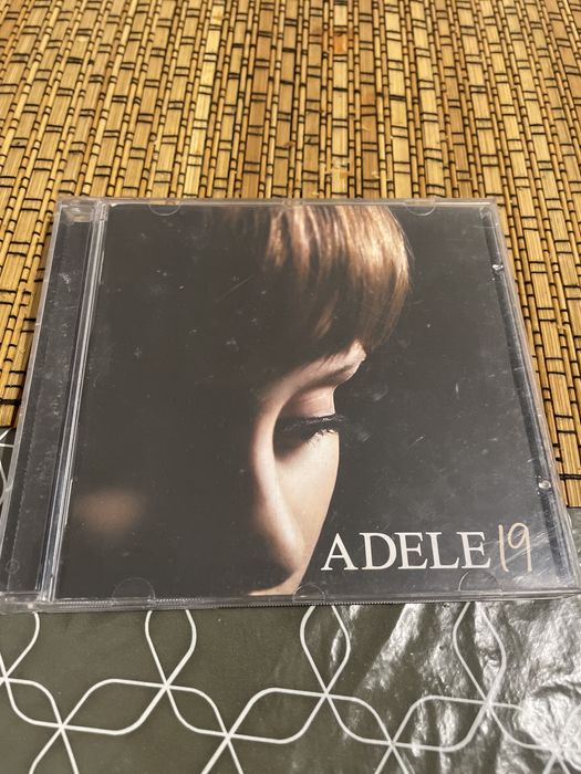 Cd Adele - 19 (Ed. Brasileira)