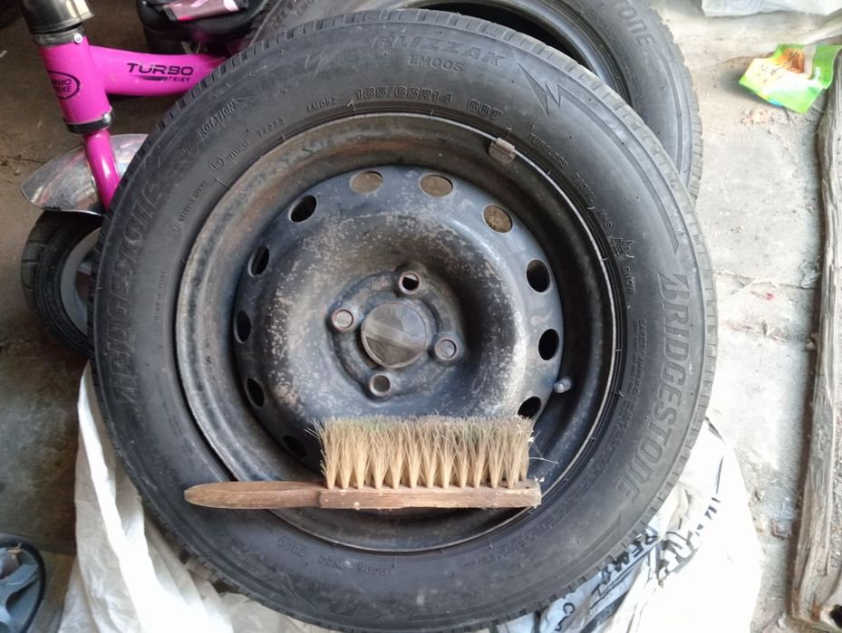 Резина з диском r14 bridgestone blizzak LM 005 2020