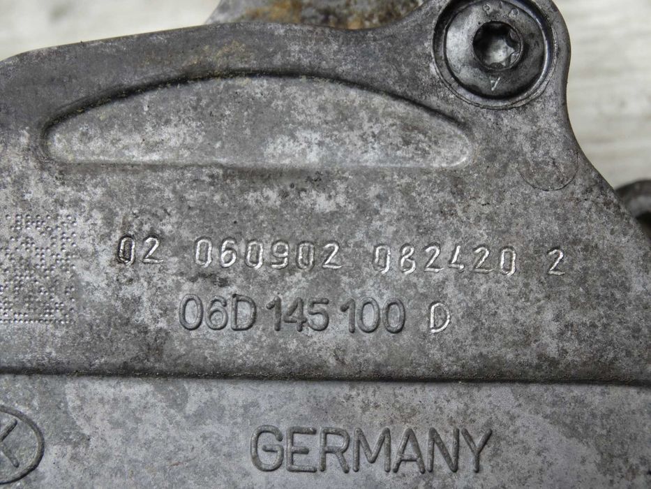 Насос вакуумний AUDI A4 B6 Skoda volkswagen seat 2.0 FSI 2.0 2002-2004