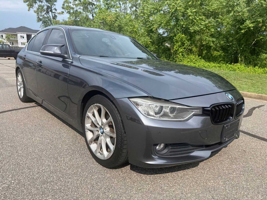 BMW 3 Series 320i      2015