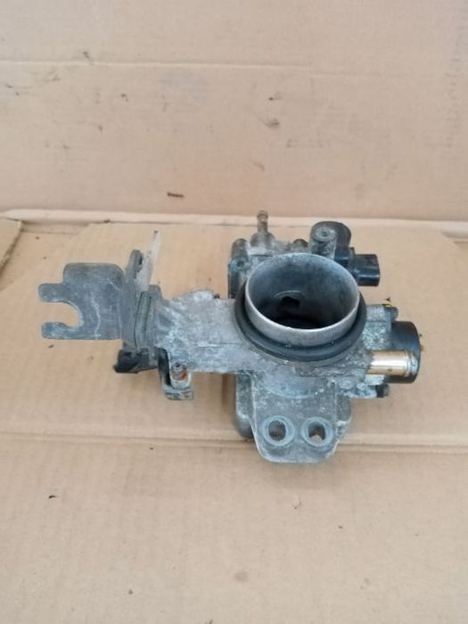 Przepustnica Toyota Yaris I 136800-1480 89452-52010