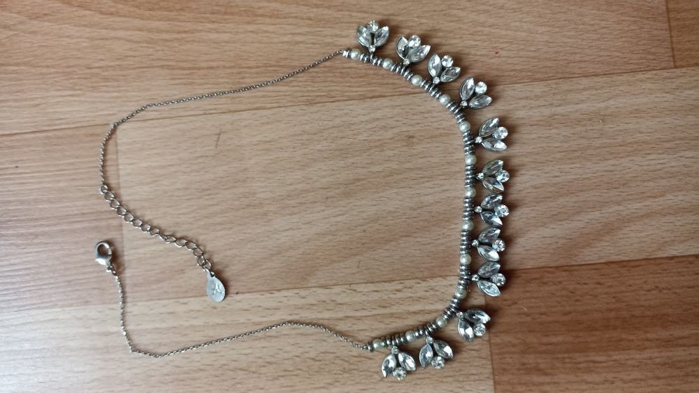 Кольє ,підвіска довжина 45 см