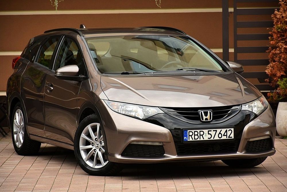 Honda Civic 1.8 BENZYNA 142 KM / 100% oryginalny lakier / ZADBANY