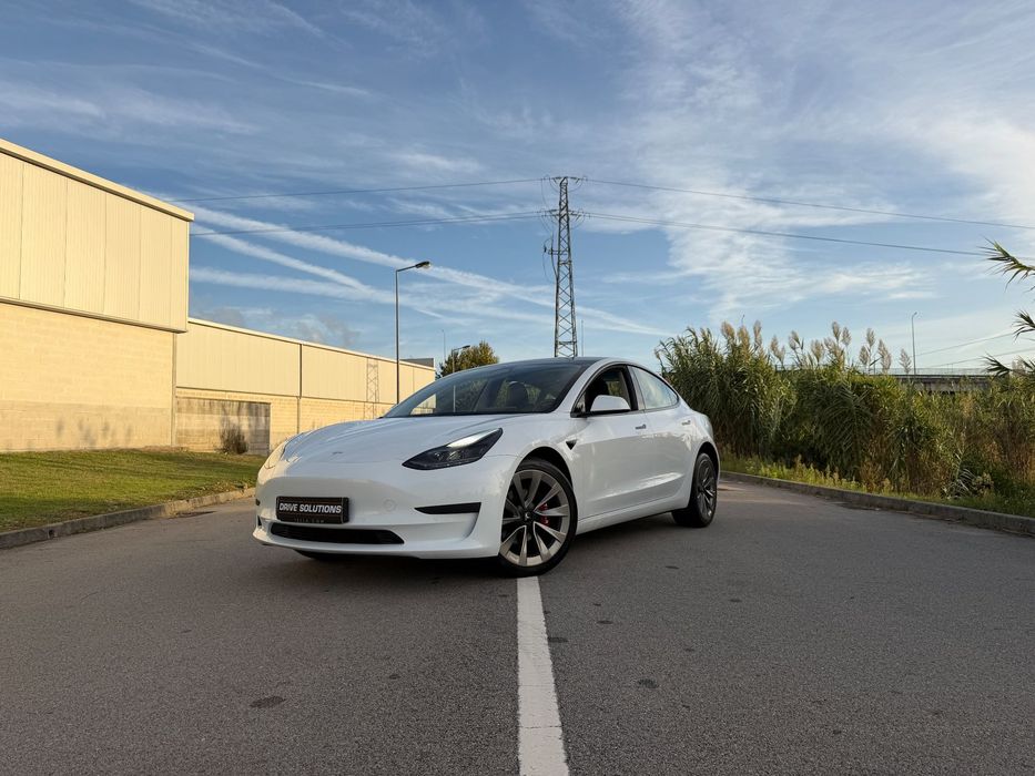 Tesla Model 3 Standard Range Plus RWD