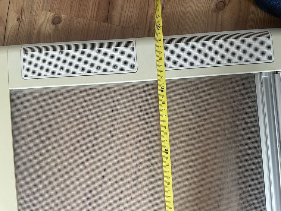 Estore com mosquiteira para autocaravana