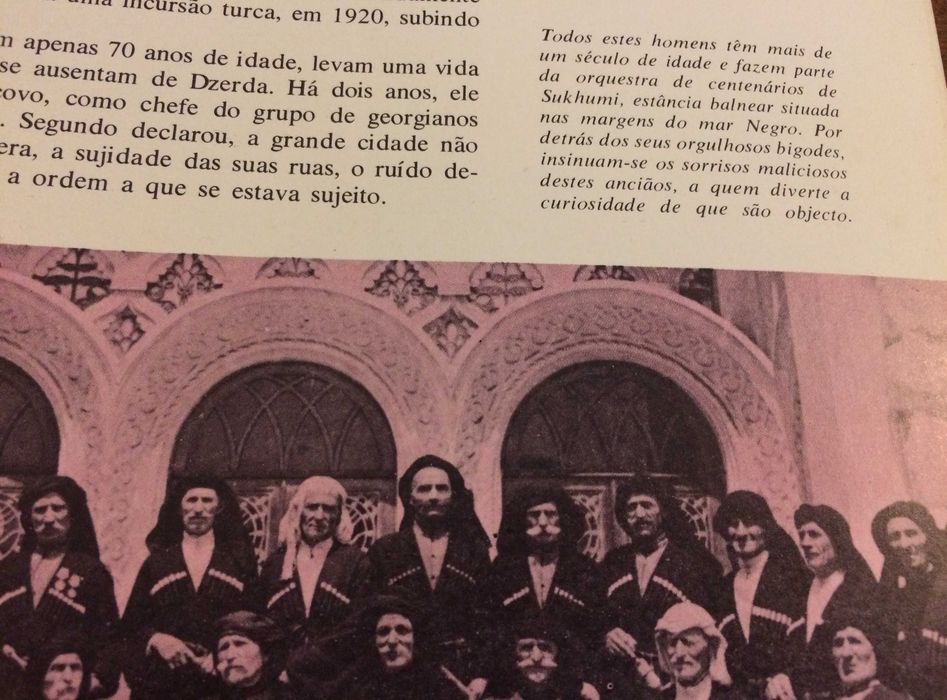Viagens Sem Fronteiras - Livro capa dura - Seleções do Readers Digest