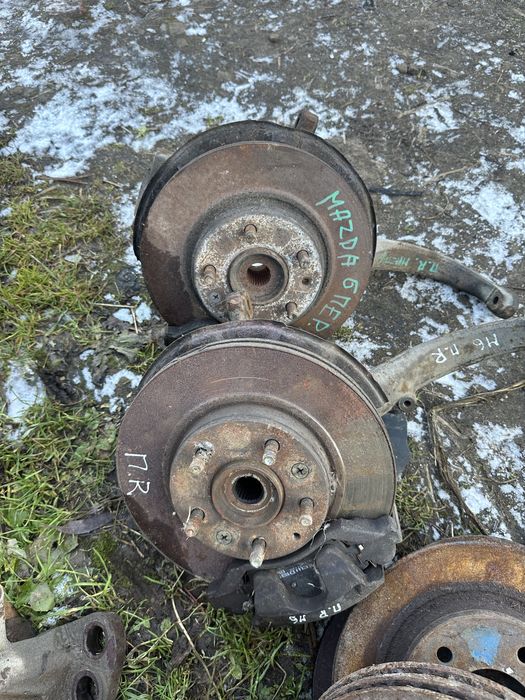 Поворотний кулак цапфа ступиця передня супорт взборі Mazda 6 GG 02-07