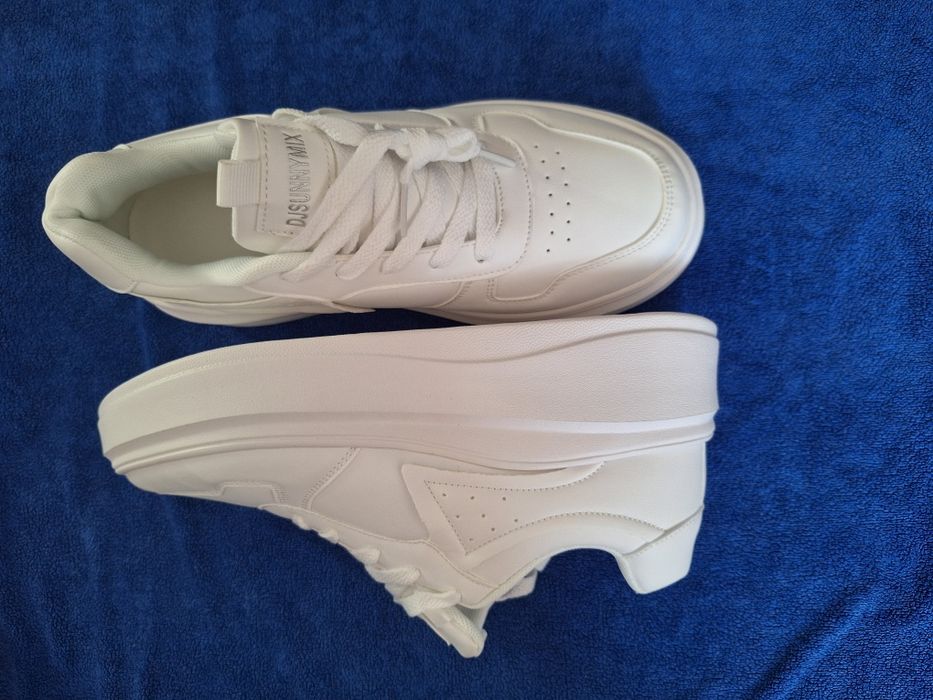 Damskie białe buty sportowe 42,wkładka 26,5 cm