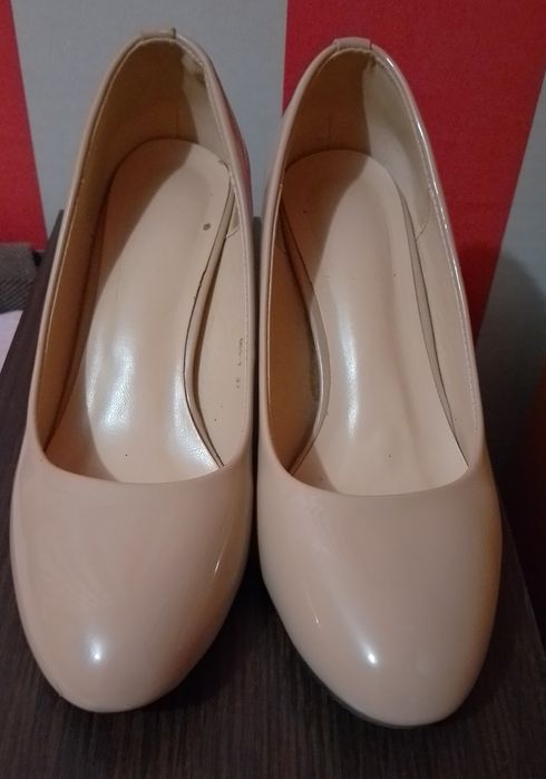 Жіночі туфлів...