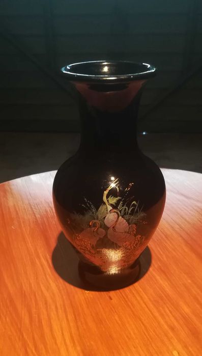 Vaso Decorativo Preto com Cegonha Japonesa