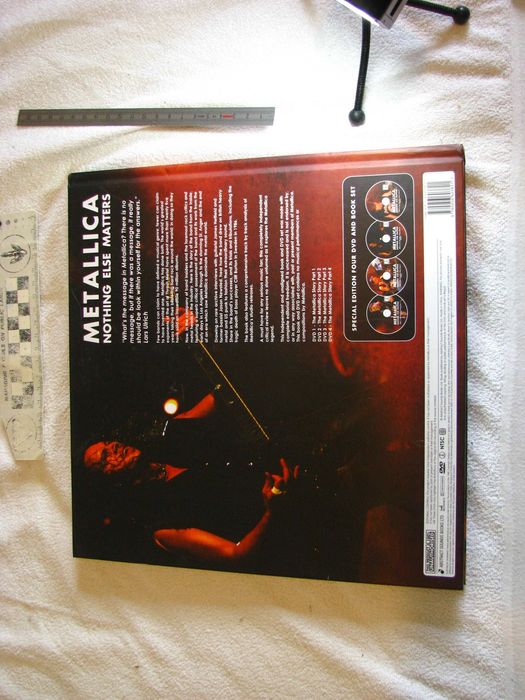 Metallica "Nothing Else Matters" livro+ 4 DVDs