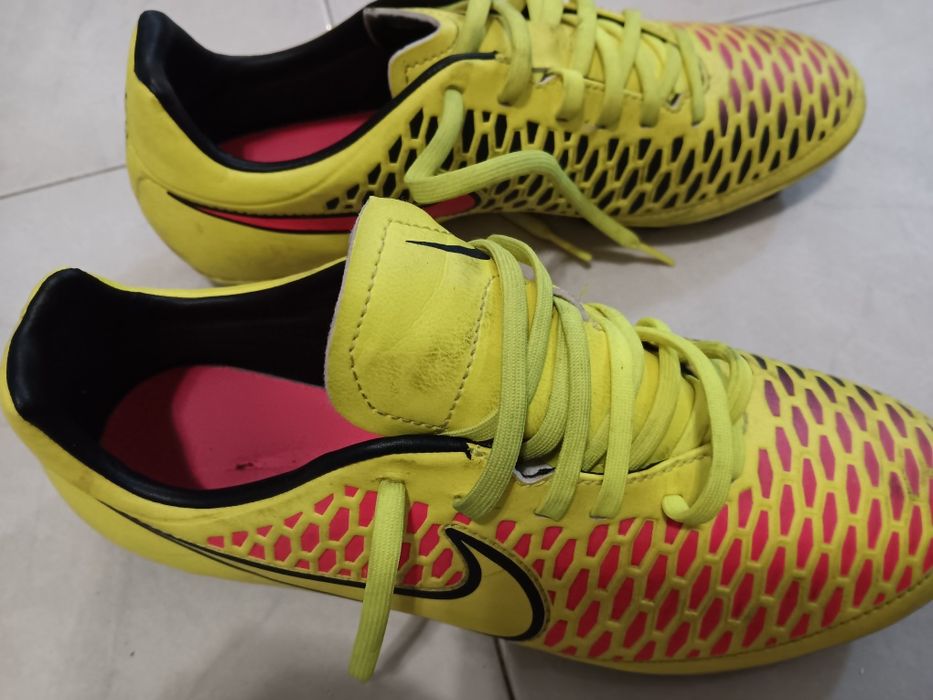 Chuteiras Nike Magista