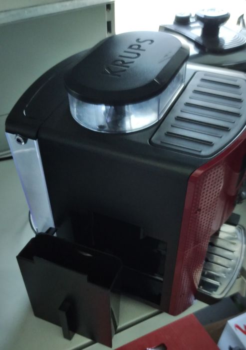 Продам кофемашину майже нову