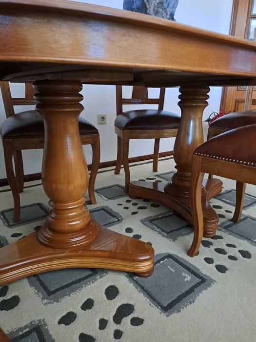 Móveis sala -  mesa e 6 cadeiras em madeira - como novos