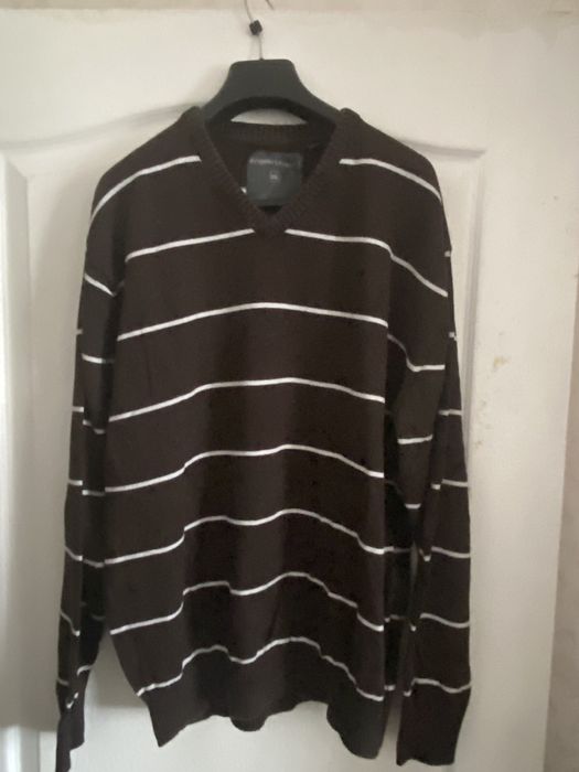 Светр  фірмовий  чоловічий новий