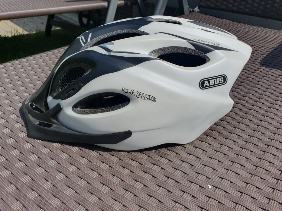 Kask rowerowy Abus aduro 58-62 cm z lampką