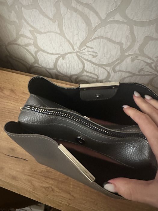 Продам жіночу сумку