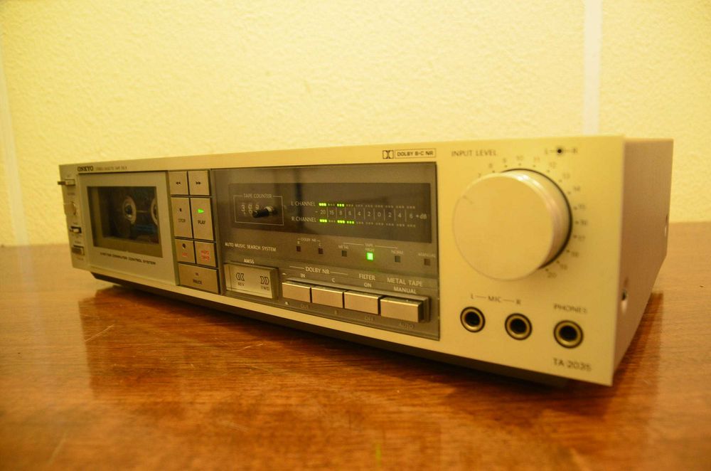 Gravador de Cassetes Onkyo TA 2035