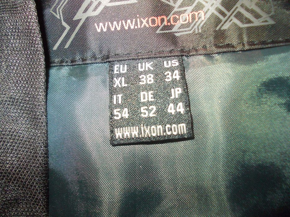 Blusão Motard  Proteção Cotovelos Ombros e Costas IXON