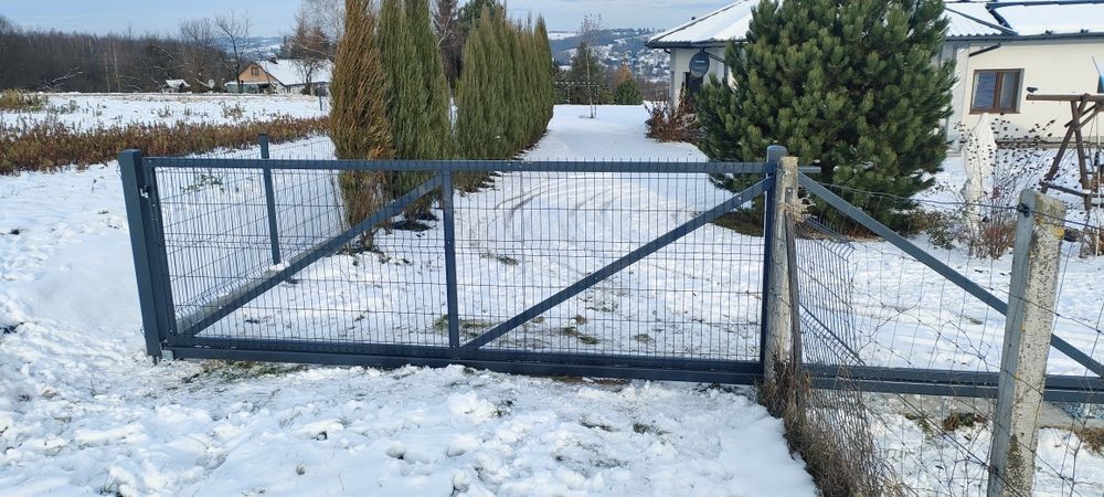 Brama przesuwna rama