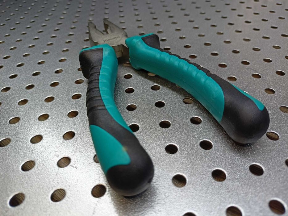 Kombinerki uniwersalne 160 mm 6'' CRV JOBIextra X0181