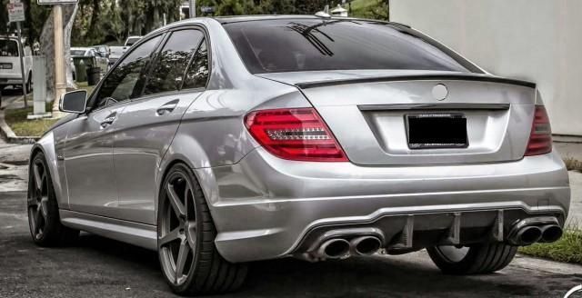 Body Kit Mercedes C W204 (2011 a 2014) Look C63 AMG