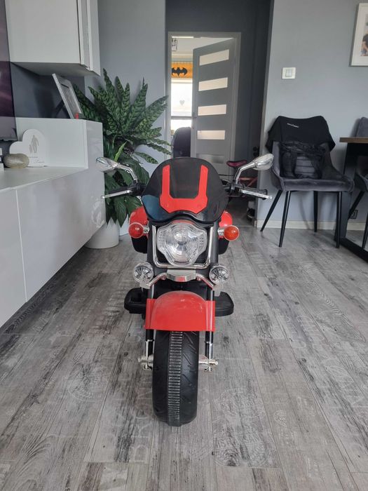 Motorek na akumulator