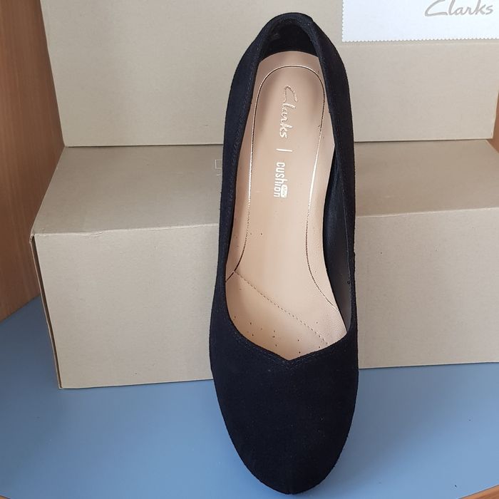 Женские туфли Clarcs (новые) черный замш