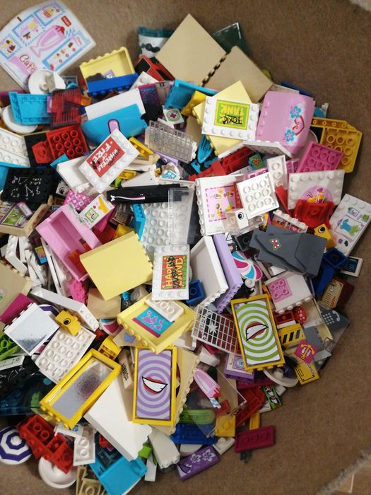 Lego elementy z nadrukami