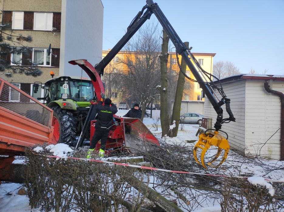 Usługi rębakiem, rębak samozaładowczym HDS