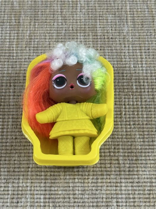 Boneca L.O.L. Surprise! Hairgoals - Daring Diva (Com Acessórios e Cápsula).